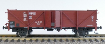 Exact-Train EX20382 - H0 - offener Güterwagen Klagenfurt mit verstärkter Holztür der DR; Ep. III